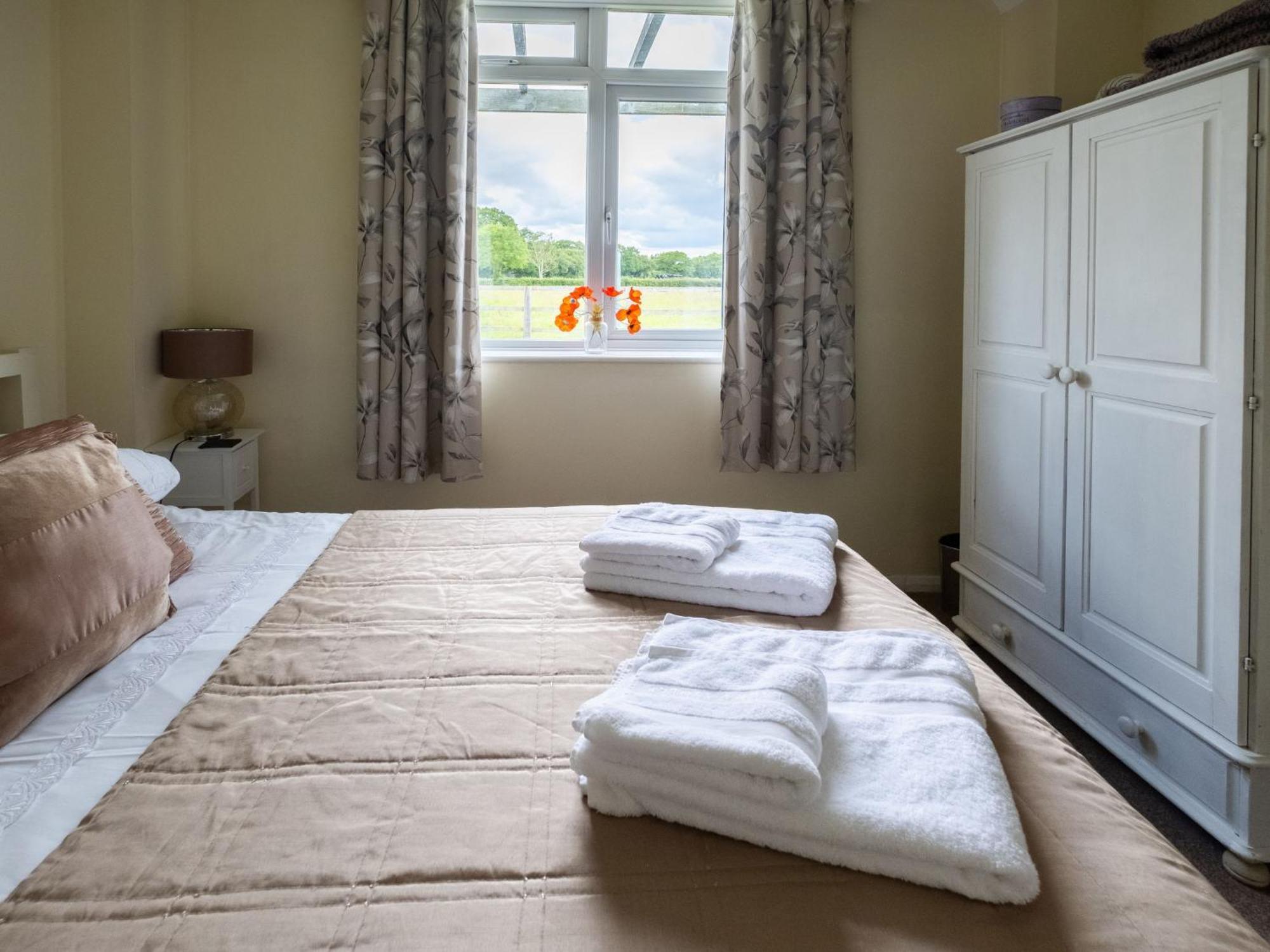 Holiday Home Woodhouse-4 By Interhome Shermanbury エクステリア 写真